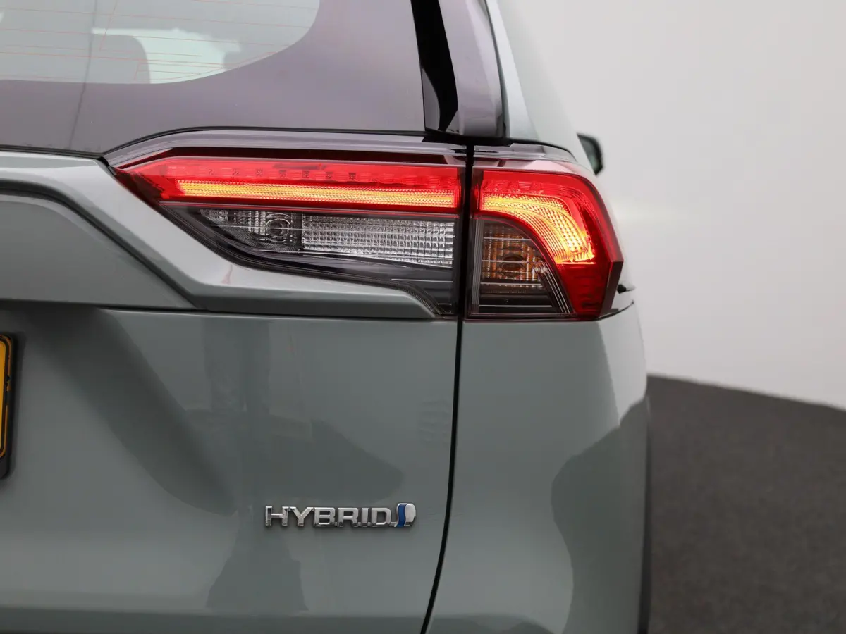 2.5 Hybrid Business 218 PK | Automaat | Navigatiesysteem | Achteruitrijcamera | Climate Control | Adaptive Cruise Control | Lichtmetalen velgen |