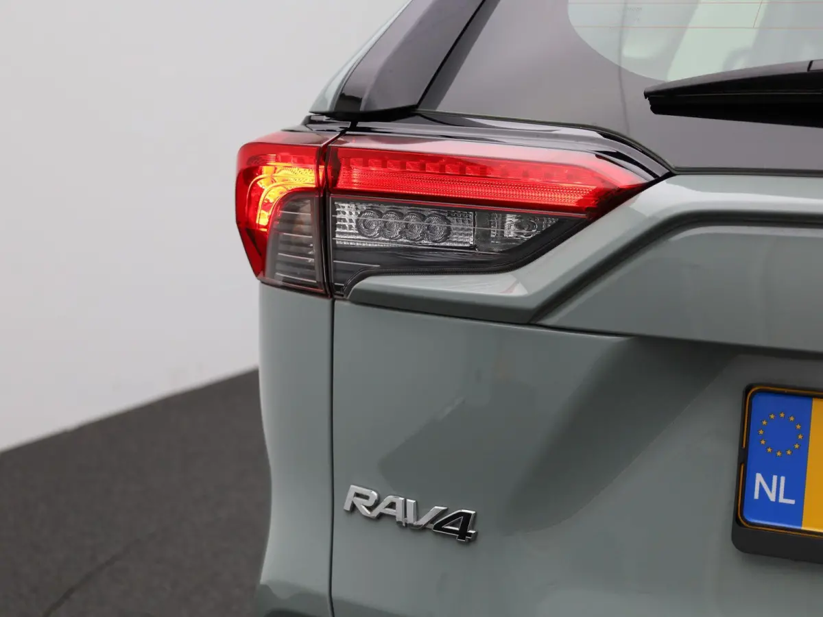 2.5 Hybrid Business 218 PK | Automaat | Navigatiesysteem | Achteruitrijcamera | Climate Control | Adaptive Cruise Control | Lichtmetalen velgen |
