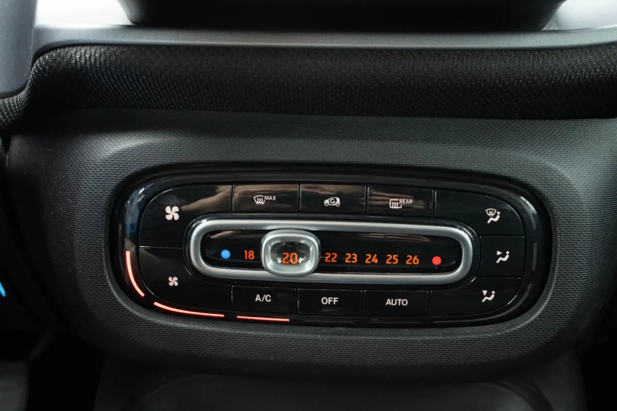 EQ Comfort 18 kWh|Cruise Control|Automatische verlichting|