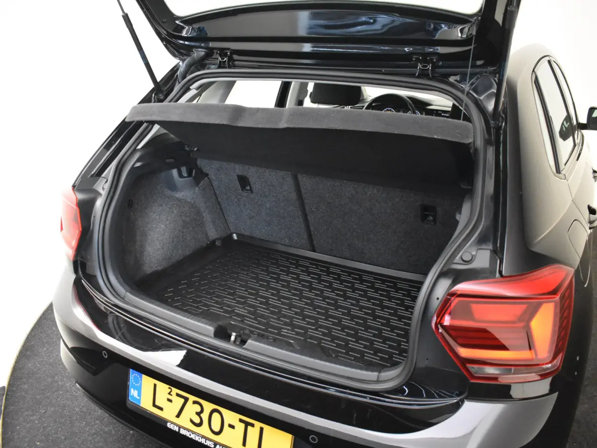 1.0 TSI Comfortline Business | Cruise control adaptief | Navigatie | Apple carplay Android auto | Parkeersensoren V+A |  Airco automatisch | DAB