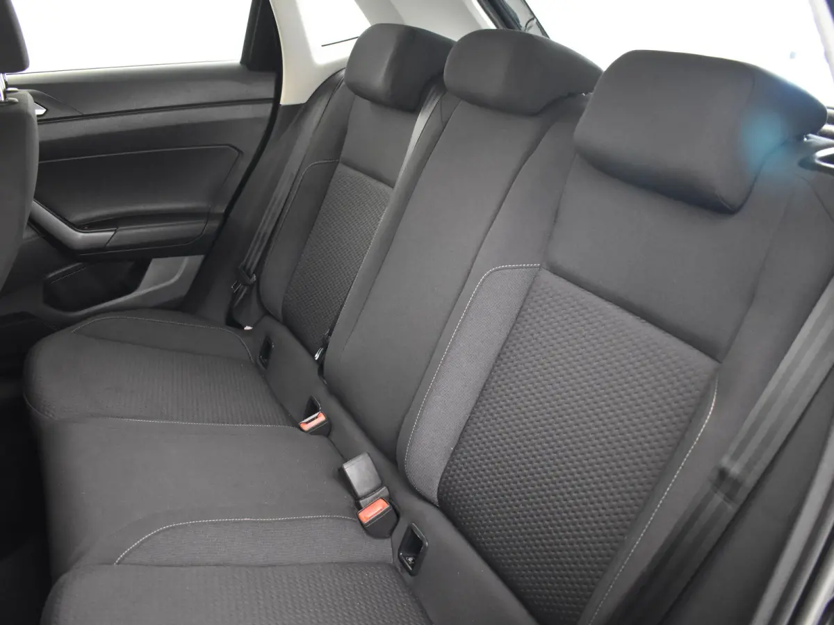 1.0 TSI Comfortline Business | Cruise control adaptief | Navigatie | Apple carplay Android auto | Parkeersensoren V+A |  Airco automatisch | DAB