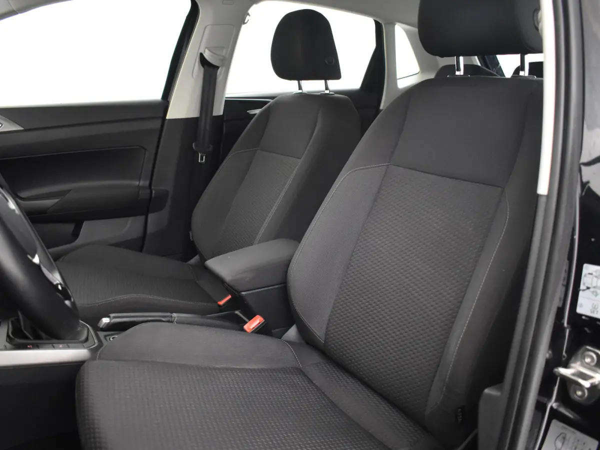 1.0 TSI Comfortline Business | Cruise control adaptief | Navigatie | Apple carplay Android auto | Parkeersensoren V+A |  Airco automatisch | DAB