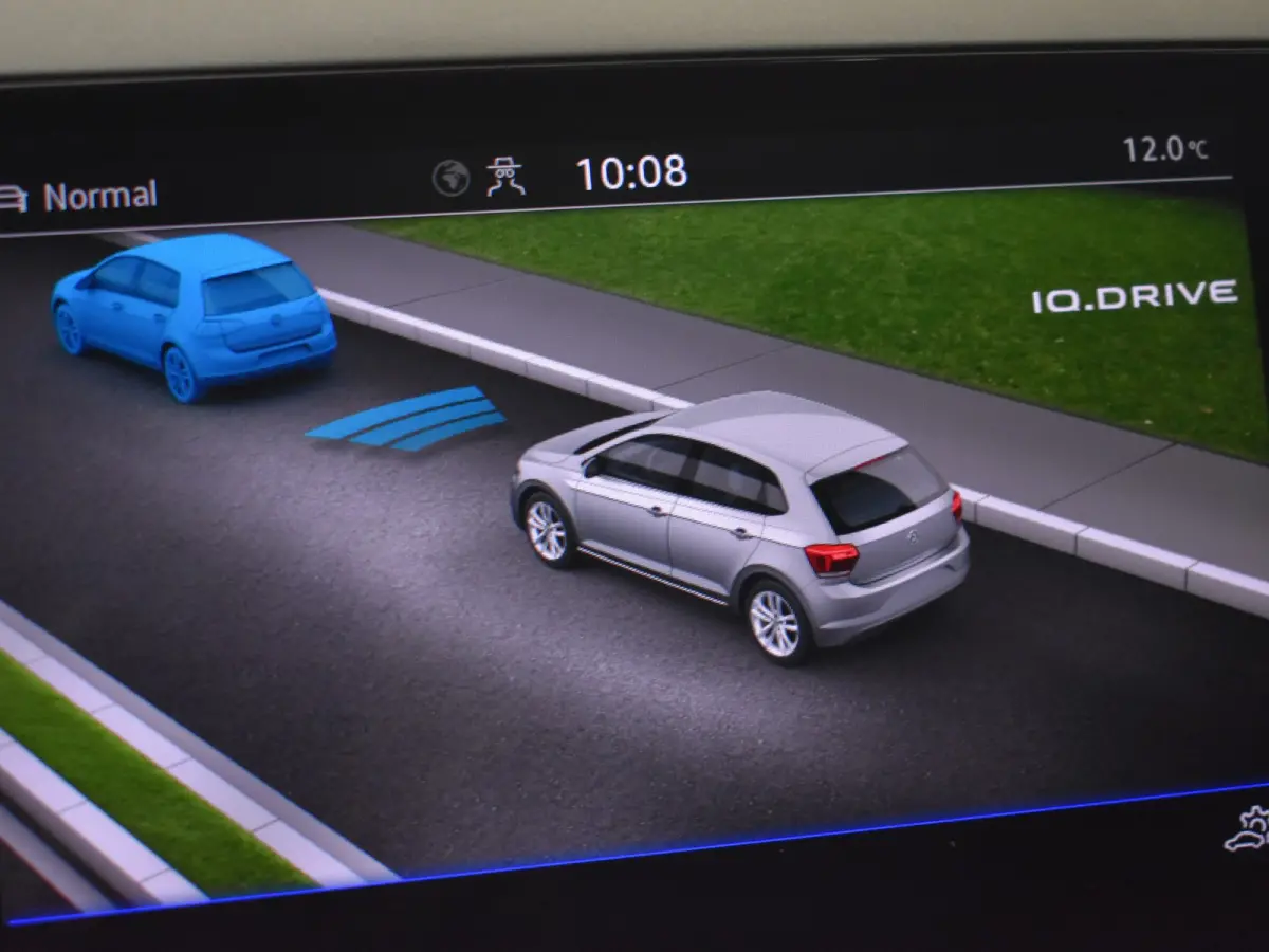 1.0 TSI Comfortline Business | Cruise control adaptief | Navigatie | Apple carplay Android auto | Parkeersensoren V+A |  Airco automatisch | DAB