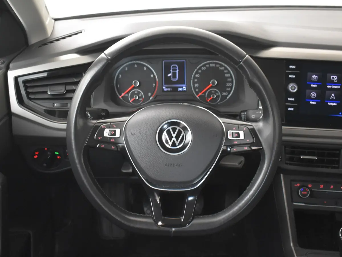 1.0 TSI Comfortline Business | Cruise control adaptief | Navigatie | Apple carplay Android auto | Parkeersensoren V+A |  Airco automatisch | DAB