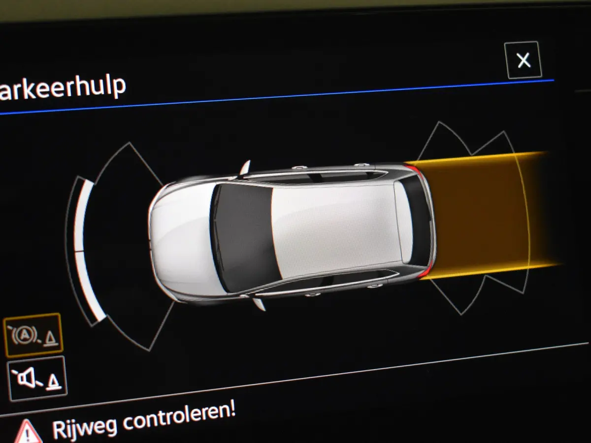 1.0 TSI Comfortline Business | Cruise control adaptief | Navigatie | Apple carplay Android auto | Parkeersensoren V+A |  Airco automatisch | DAB