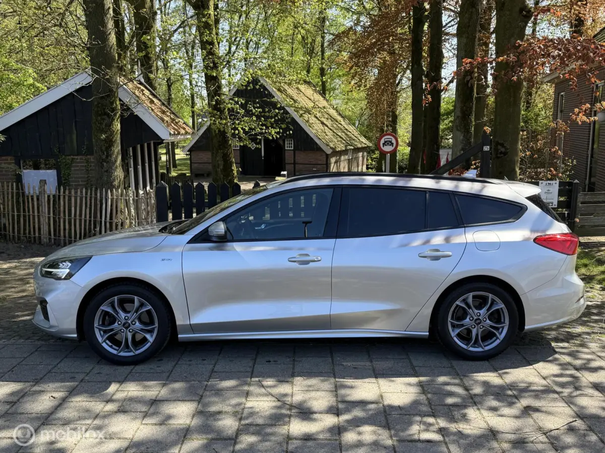Titanium X ST Line NIEUWSTAAT!