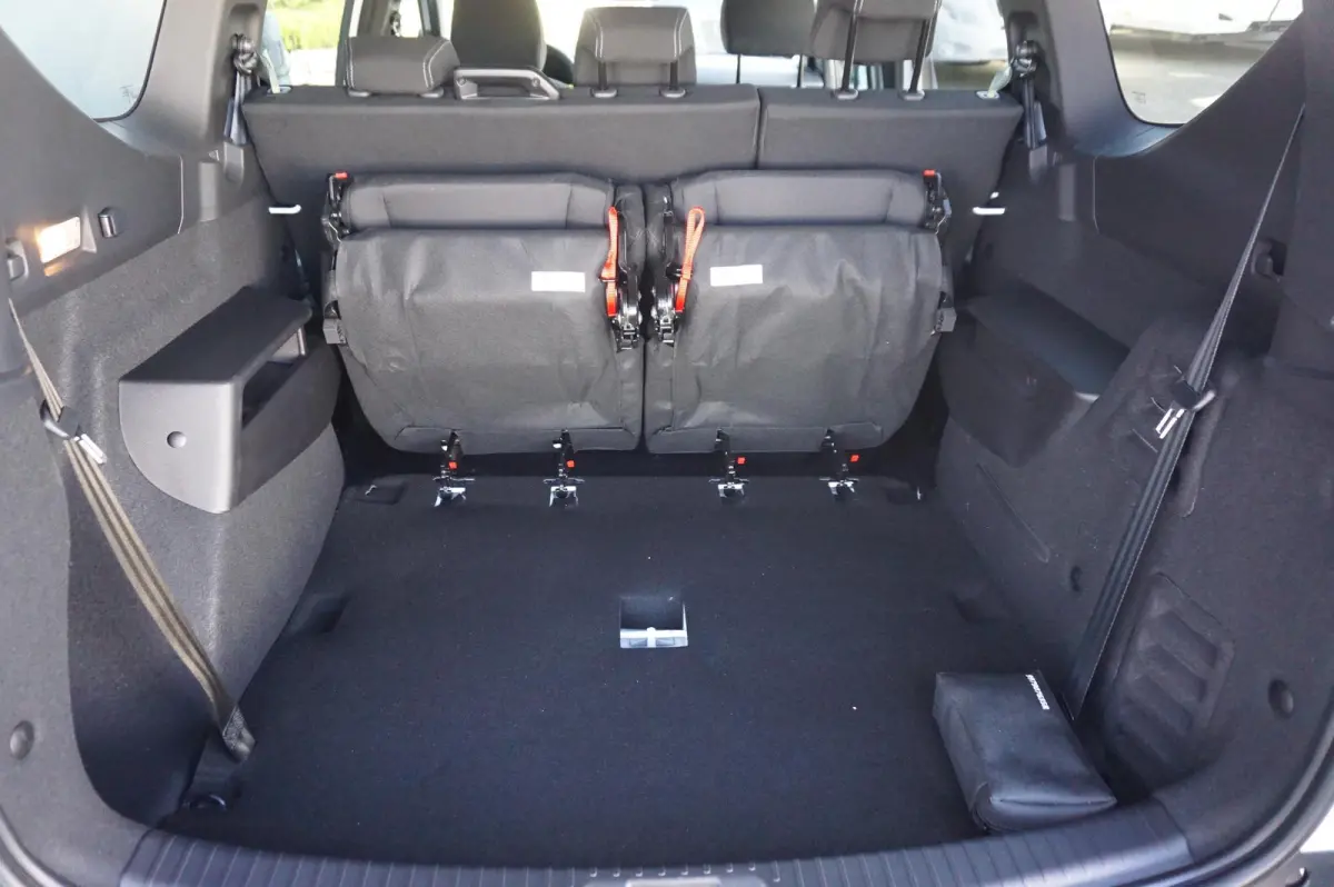 1.6 Hybrid 140 Extreme 7p.