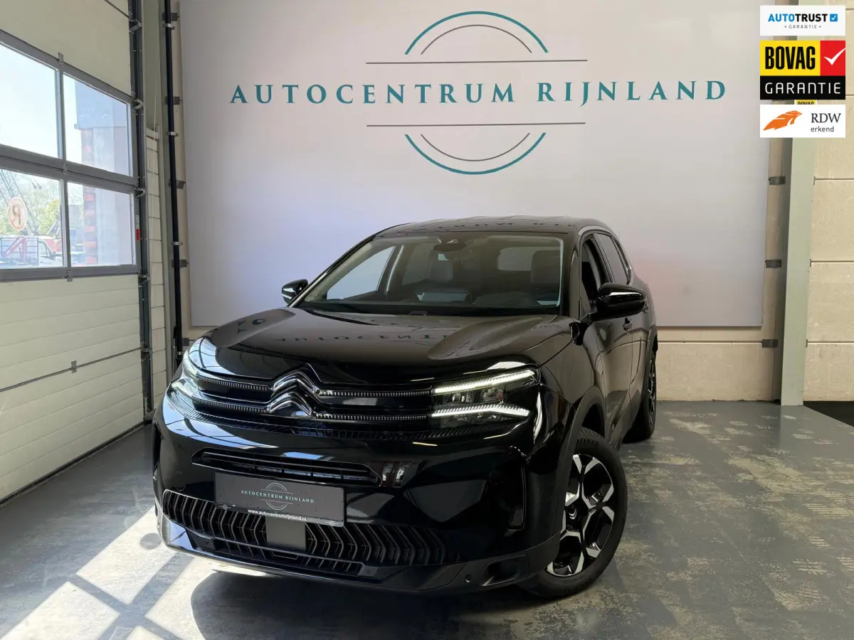 1.2 Hybrid 145 Plus Navi, Camera, stoelverwarming, carplay