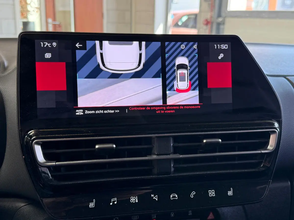 1.2 Hybrid 145 Plus Navi, Camera, stoelverwarming, carplay