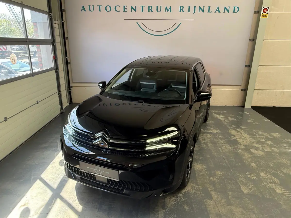 1.2 Hybrid 145 Plus Navi, Camera, stoelverwarming, carplay