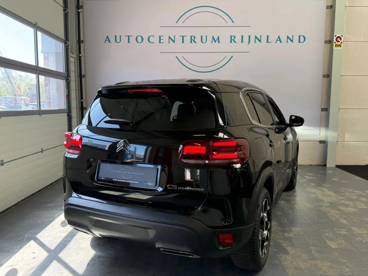 1.2 Hybrid 145 Plus Navi, Camera, stoelverwarming, carplay