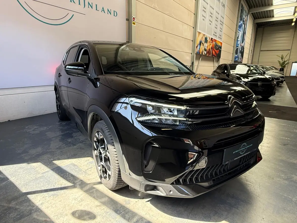 1.2 Hybrid 145 Plus Navi, Camera, stoelverwarming, carplay