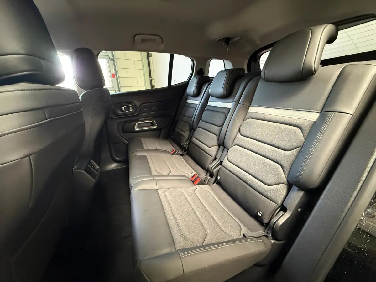 1.2 Hybrid 145 Plus Navi, Camera, stoelverwarming, carplay