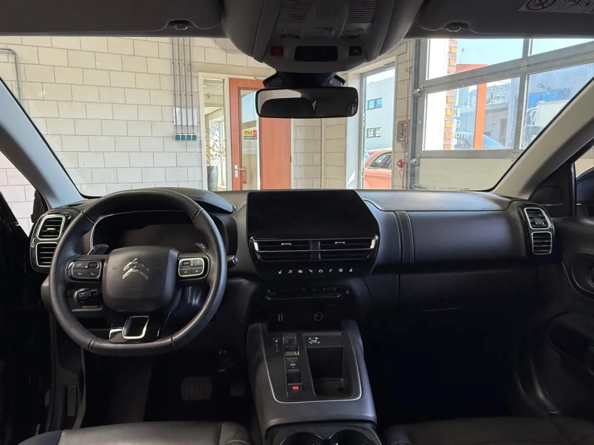 1.2 Hybrid 145 Plus Navi, Camera, stoelverwarming, carplay