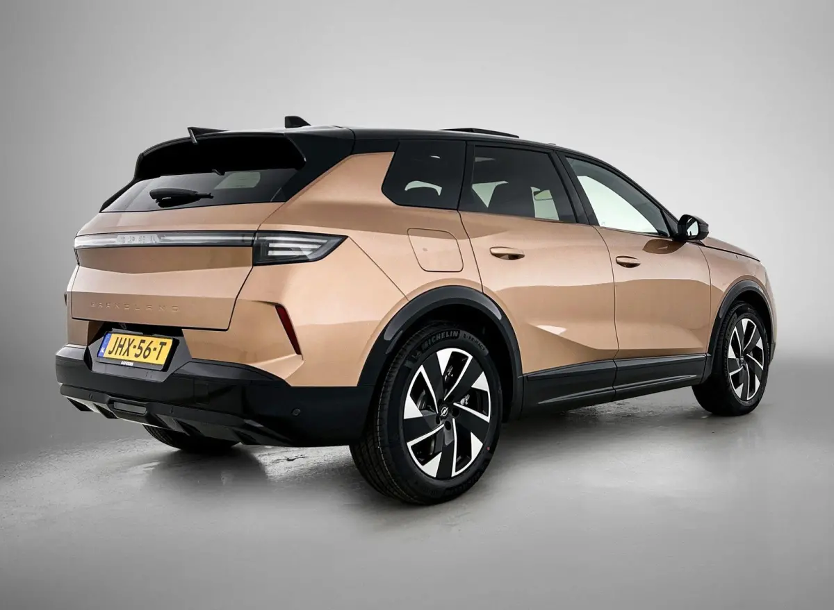 1.6 Plug-in-Hybrid GS 195pk Automaat | 8 JAAR GARANTIE | Schuif-/Kanteldak | Technoloy pakket | 360 Camera | Head-Up Display | Matrix-LED |