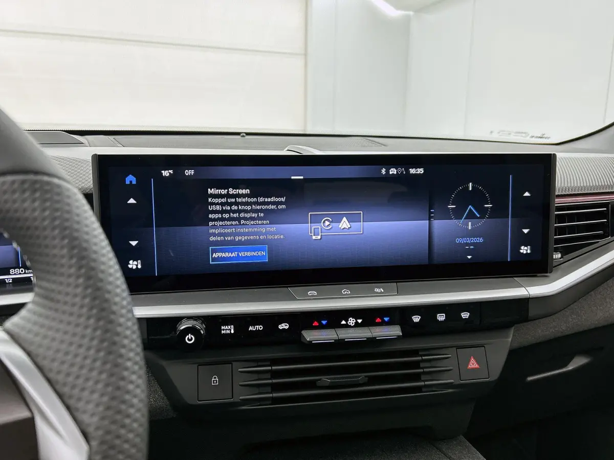 1.6 Plug-in-Hybrid GS 195pk Automaat | 8 JAAR GARANTIE | Schuif-/Kanteldak | Technoloy pakket | 360 Camera | Head-Up Display | Matrix-LED |