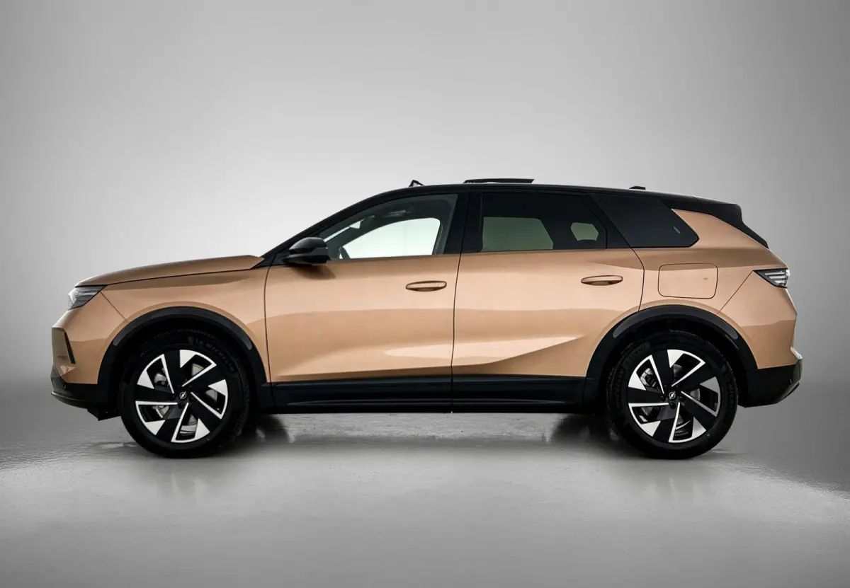 1.6 Plug-in-Hybrid GS 195pk Automaat | 8 JAAR GARANTIE | Schuif-/Kanteldak | Technoloy pakket | 360 Camera | Head-Up Display | Matrix-LED |