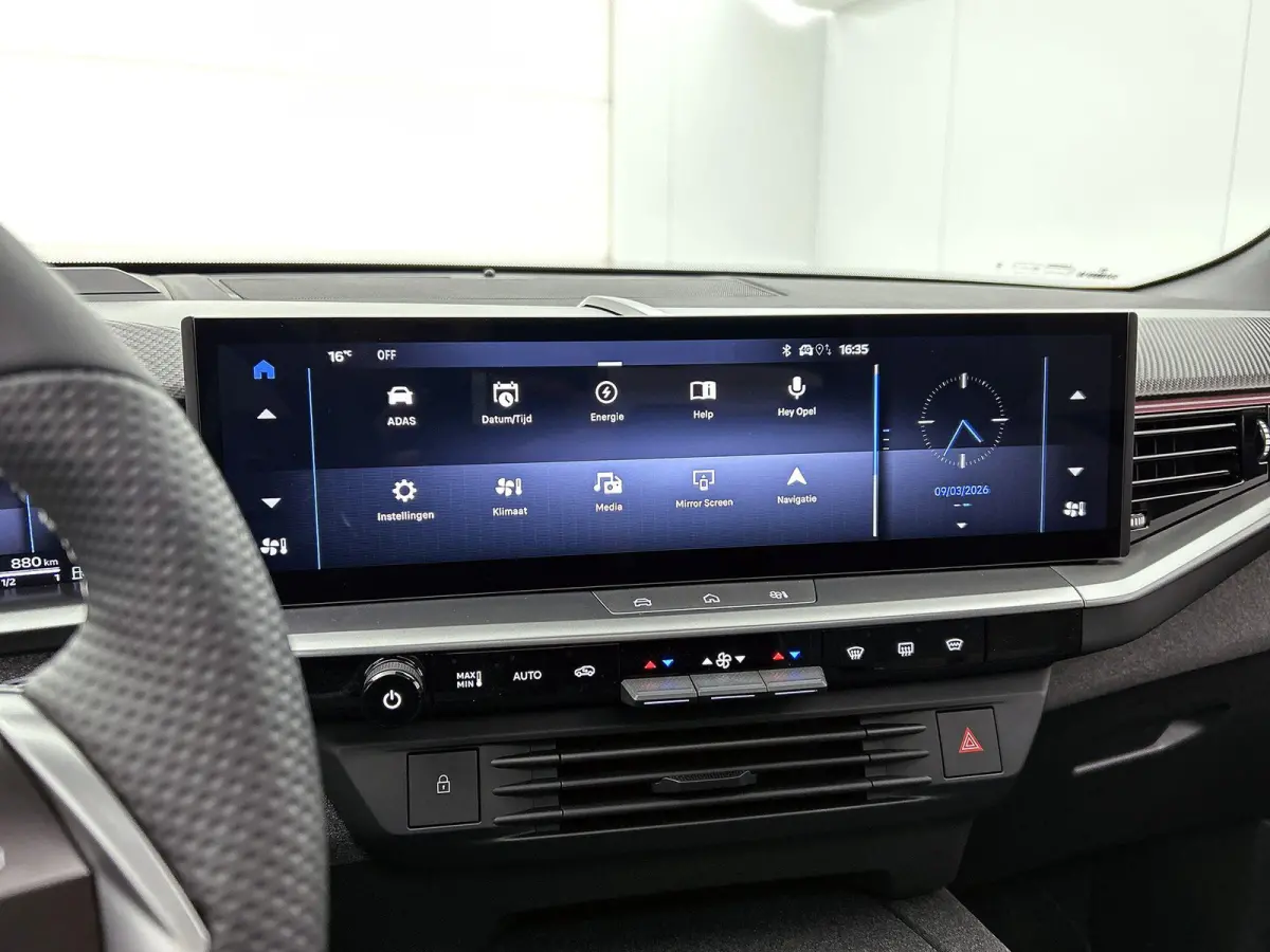 1.6 Plug-in-Hybrid GS 195pk Automaat | 8 JAAR GARANTIE | Schuif-/Kanteldak | Technoloy pakket | 360 Camera | Head-Up Display | Matrix-LED |