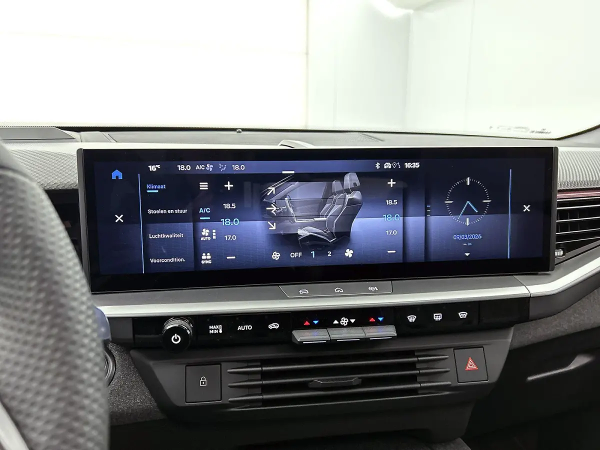 1.6 Plug-in-Hybrid GS 195pk Automaat | 8 JAAR GARANTIE | Schuif-/Kanteldak | Technoloy pakket | 360 Camera | Head-Up Display | Matrix-LED |
