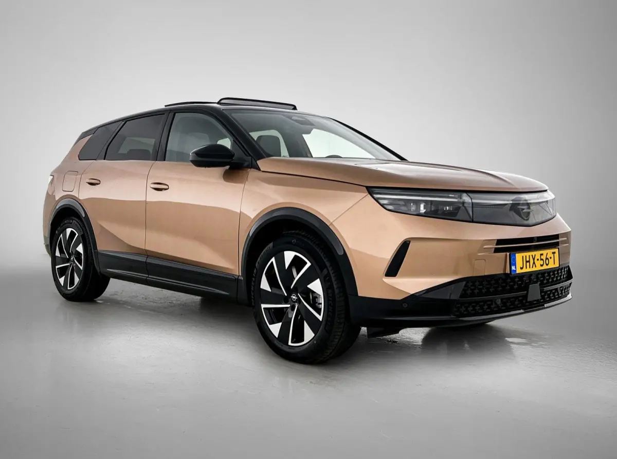 1.6 Plug-in-Hybrid GS 195pk Automaat | 8 JAAR GARANTIE | Schuif-/Kanteldak | Technoloy pakket | 360 Camera | Head-Up Display | Matrix-LED |
