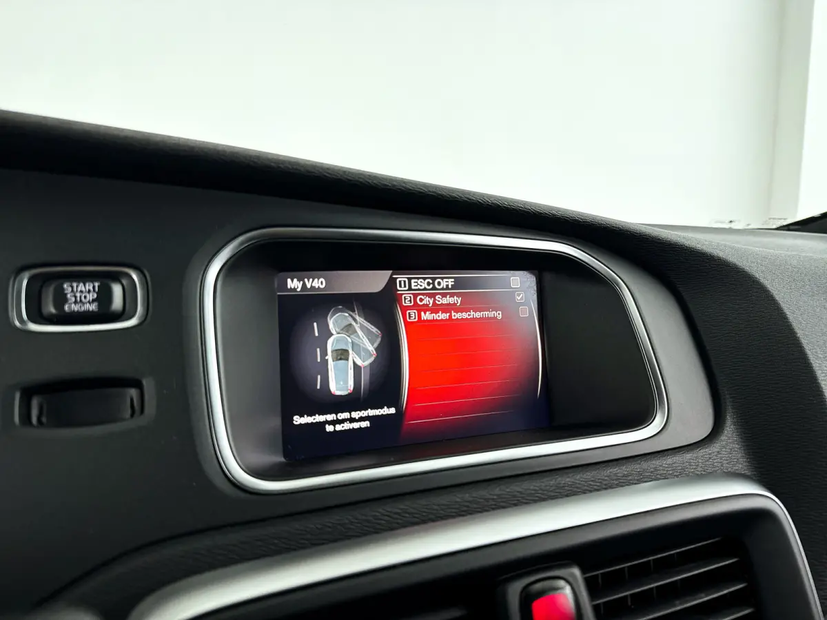 T3 Polar+ Sport | Panoramadak | Parkeercamera | Harman Kardon | Stoelverwarming