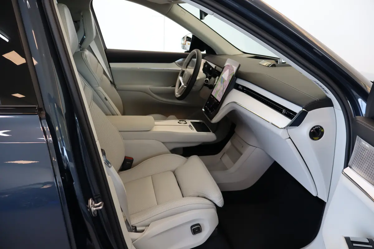 Twin Performance 680PK Ultra Executive 800V | Full Option! | Nappa Leder | 22'' | Luchtvering | B&W Audio | Massage