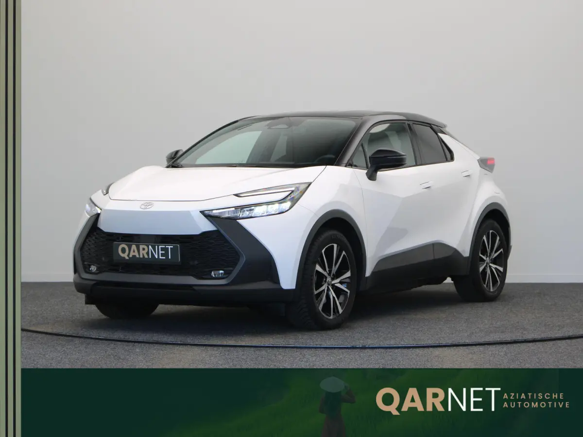 2.0 Plug-in Hybrid 220 First Edition | Stoelverwarming | PHEV | Keyless Entry | All Season Banden |