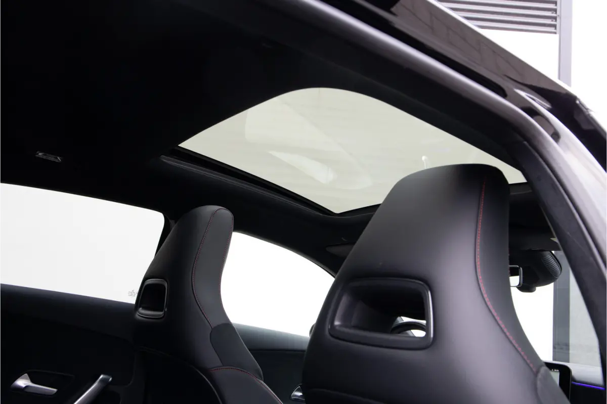 180 AMG Nightpakket, Pano, Widescreen, Sfeerverlichting