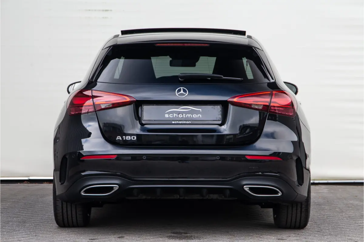 180 AMG Nightpakket, Pano, Widescreen, Sfeerverlichting 19"