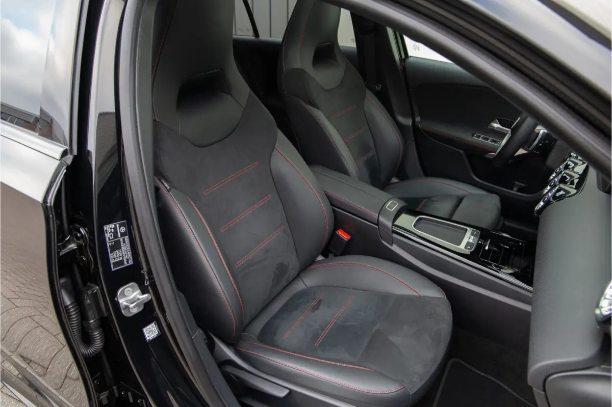 180 AMG Nightpakket, Pano, Widescreen, Sfeerverlichting