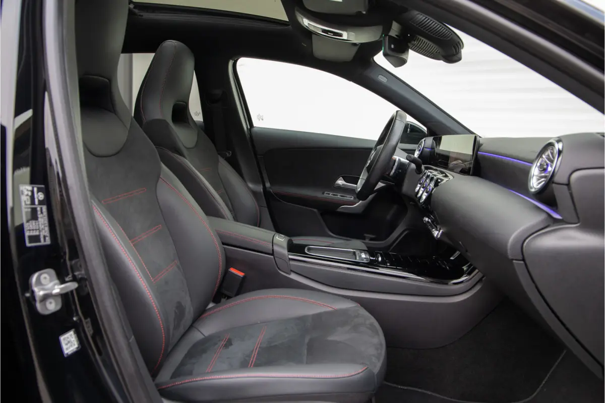 180 AMG Nightpakket, Pano, Widescreen, Sfeerverlichting
