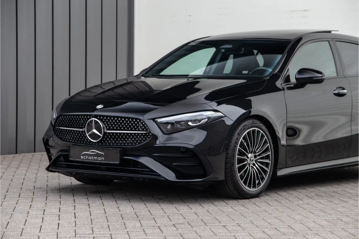 180 AMG Nightpakket, Pano, Widescreen, Sfeerverlichting