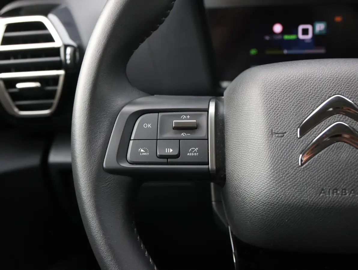 You 50 kWh Navigatie | Climate Control | Camera | Apple Carplay & Android Auto