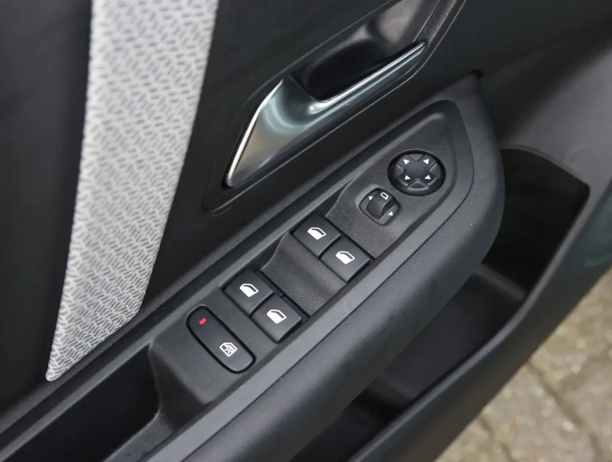 You 50 kWh Navigatie | Climate Control | Camera | Apple Carplay & Android Auto