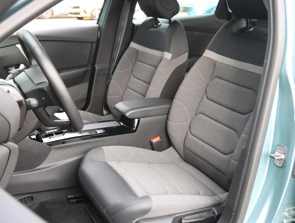 You 50 kWh Navigatie | Climate Control | Camera | Apple Carplay & Android Auto