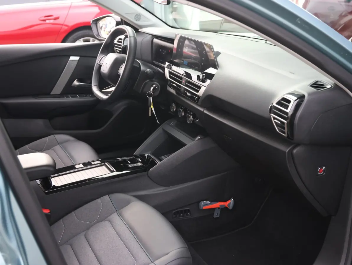 You 50 kWh Navigatie | Climate Control | Camera | Apple Carplay & Android Auto