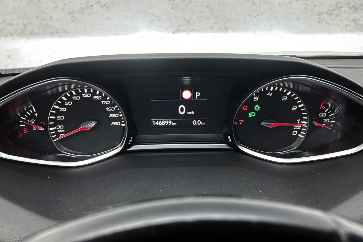 1.2 PureTech Blue Lease Premium | Leder | LED | Camera | Stoelverwarming