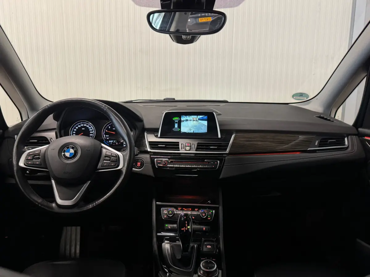 218i High Executive | PANO | TREKHAAK | ACC | LED | CAMERA | LEDER