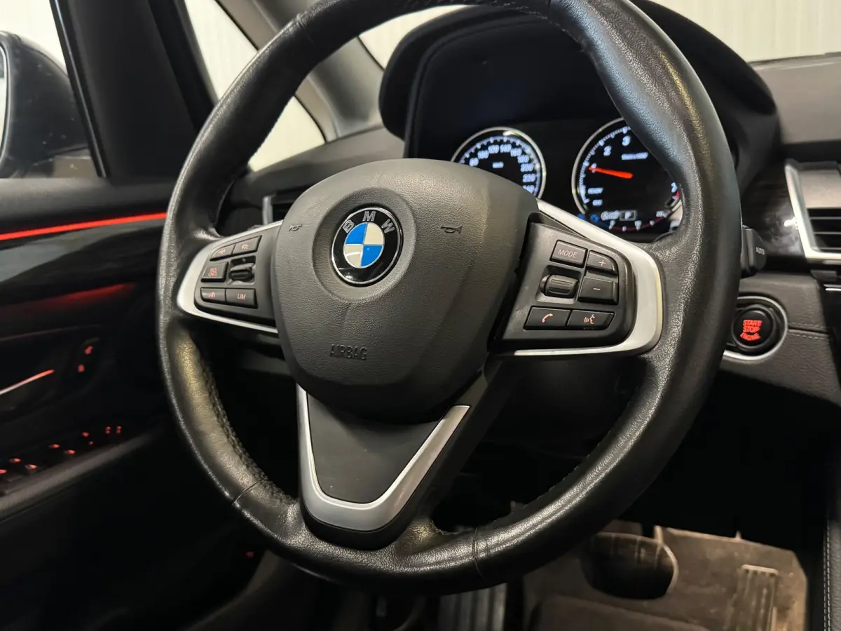 218i High Executive | PANO | TREKHAAK | ACC | LED | CAMERA | LEDER