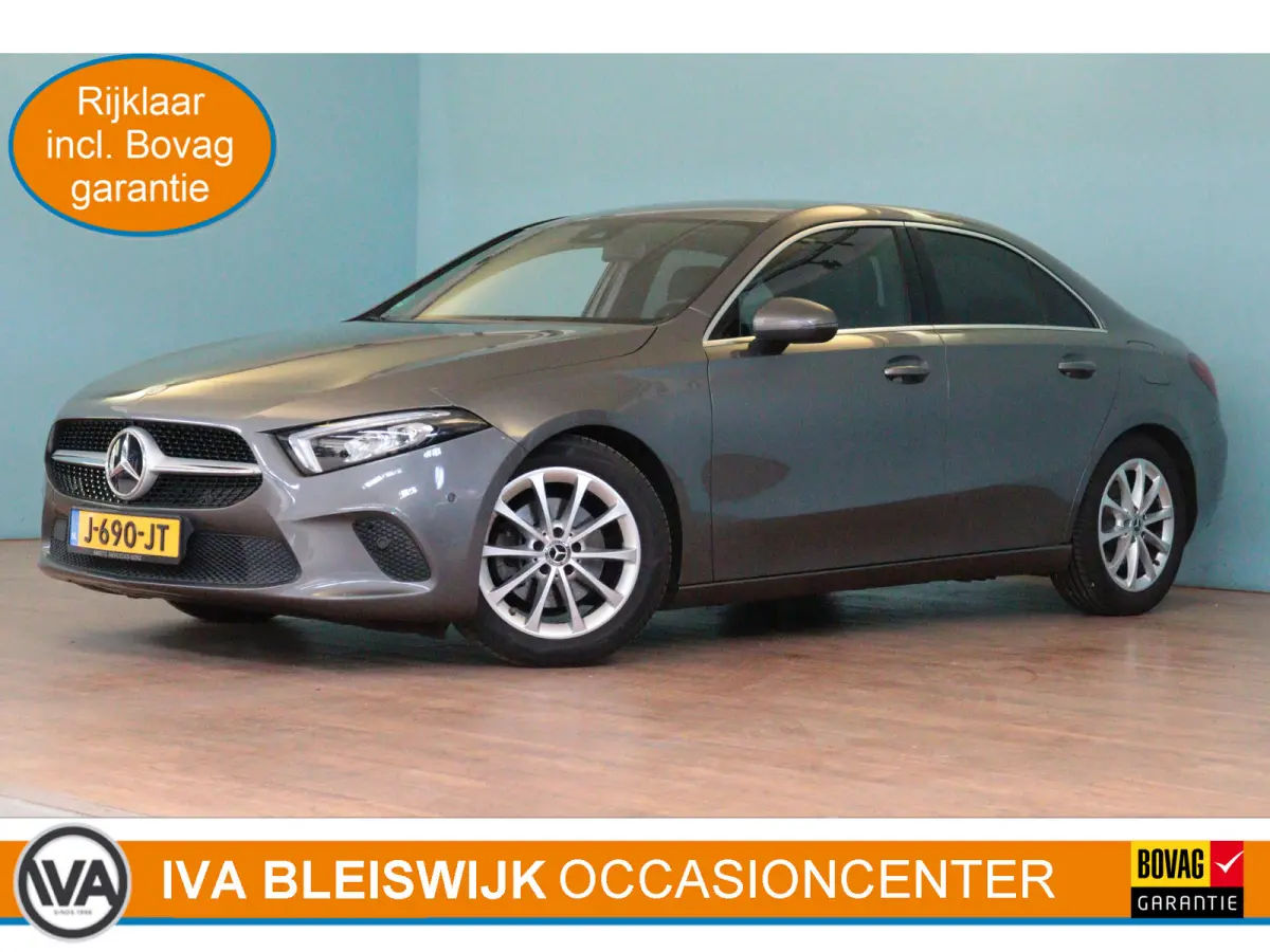 200 Premium Plus Automaat | NAVI | CLIMA | CAMERA + PDC | CRUISE | STOELVERW |