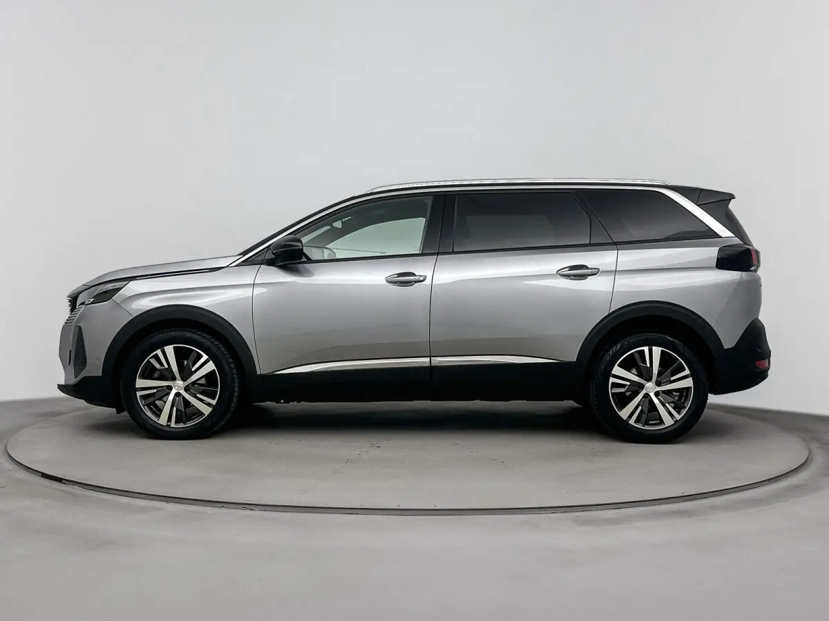 SUV 130pk Automaat Allure Pack 7 Persoons  | Camera | Carplay | Elektrische Achterklep | Dodehoekbewaking | Navigatie