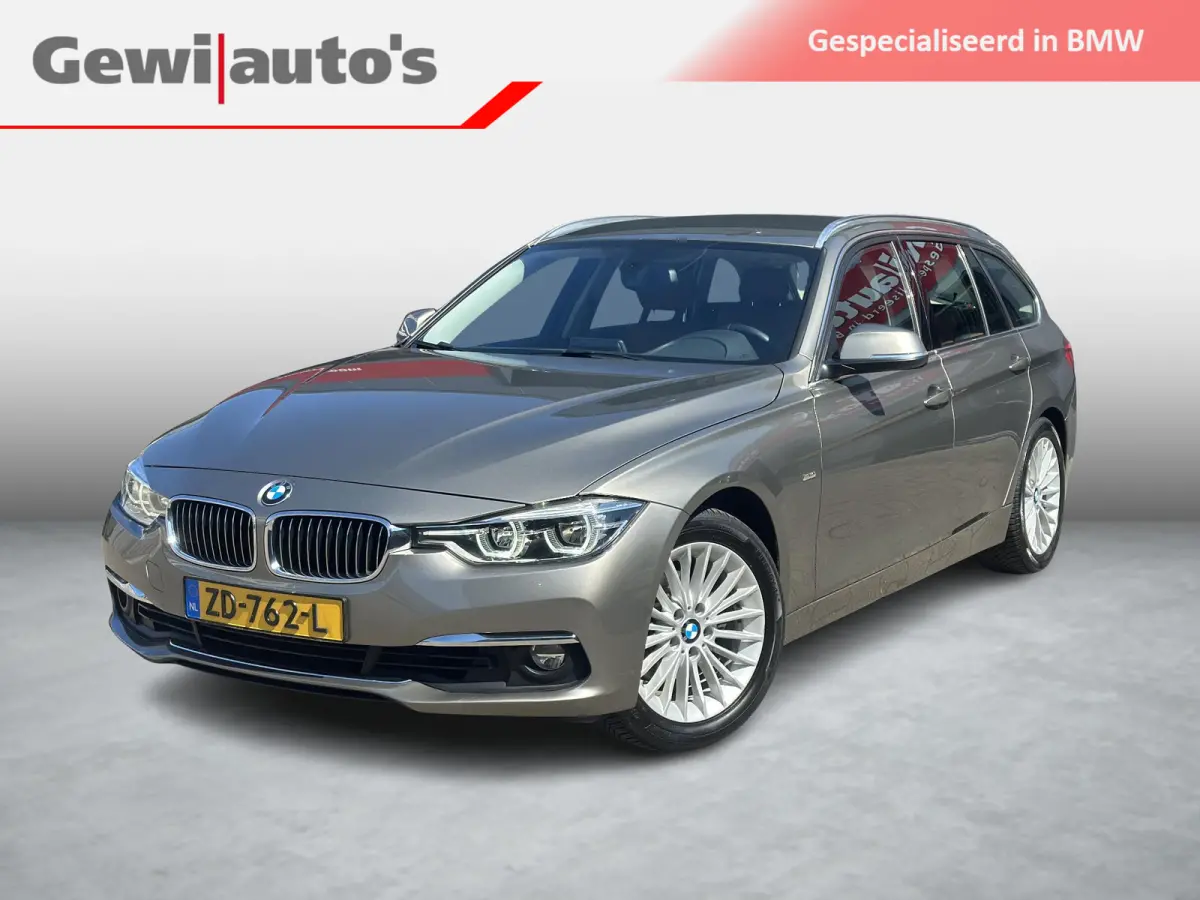 320i Luxury