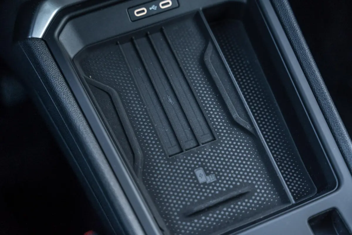1.5 eTsi 115pk DSG Life First Edition | Apple Carplay Draadloos | Stoel- & Stuurverwarming | 18" Torino Velgen