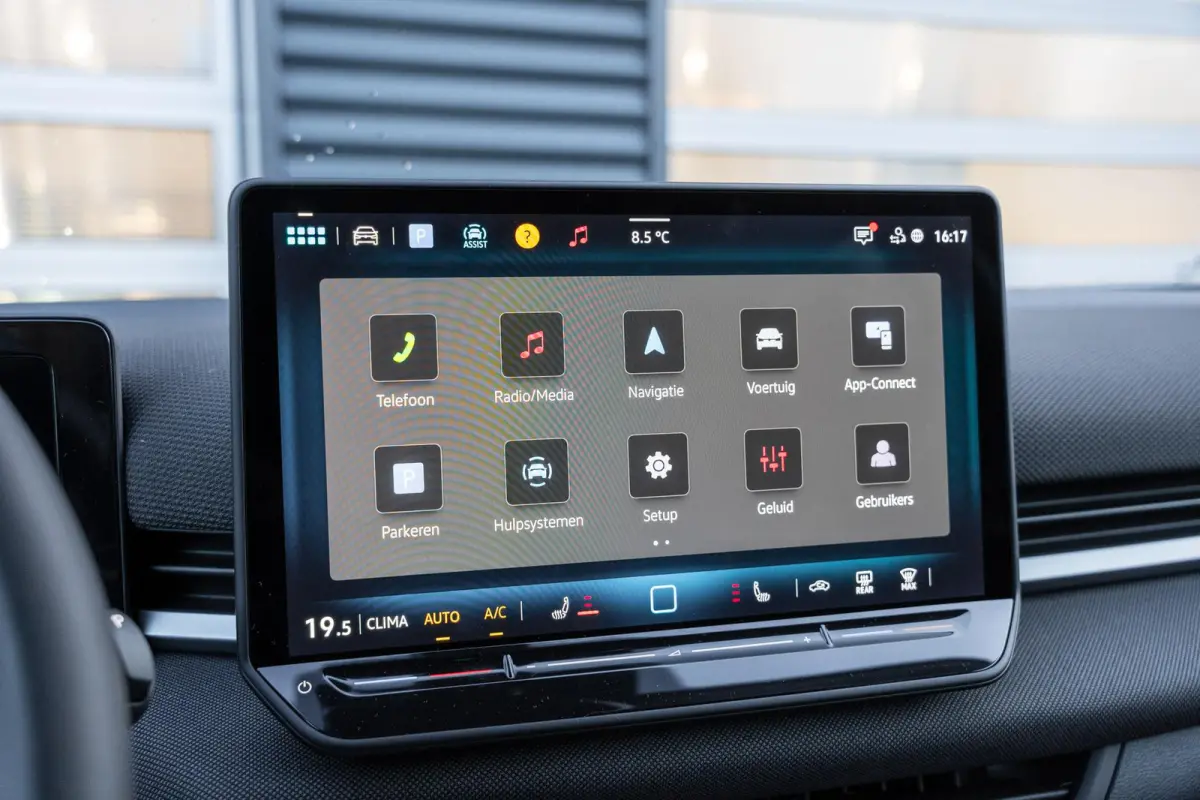 1.5 eTsi 115pk DSG Life First Edition | Apple Carplay Draadloos | Stoel- & Stuurverwarming | 18" Torino Velgen