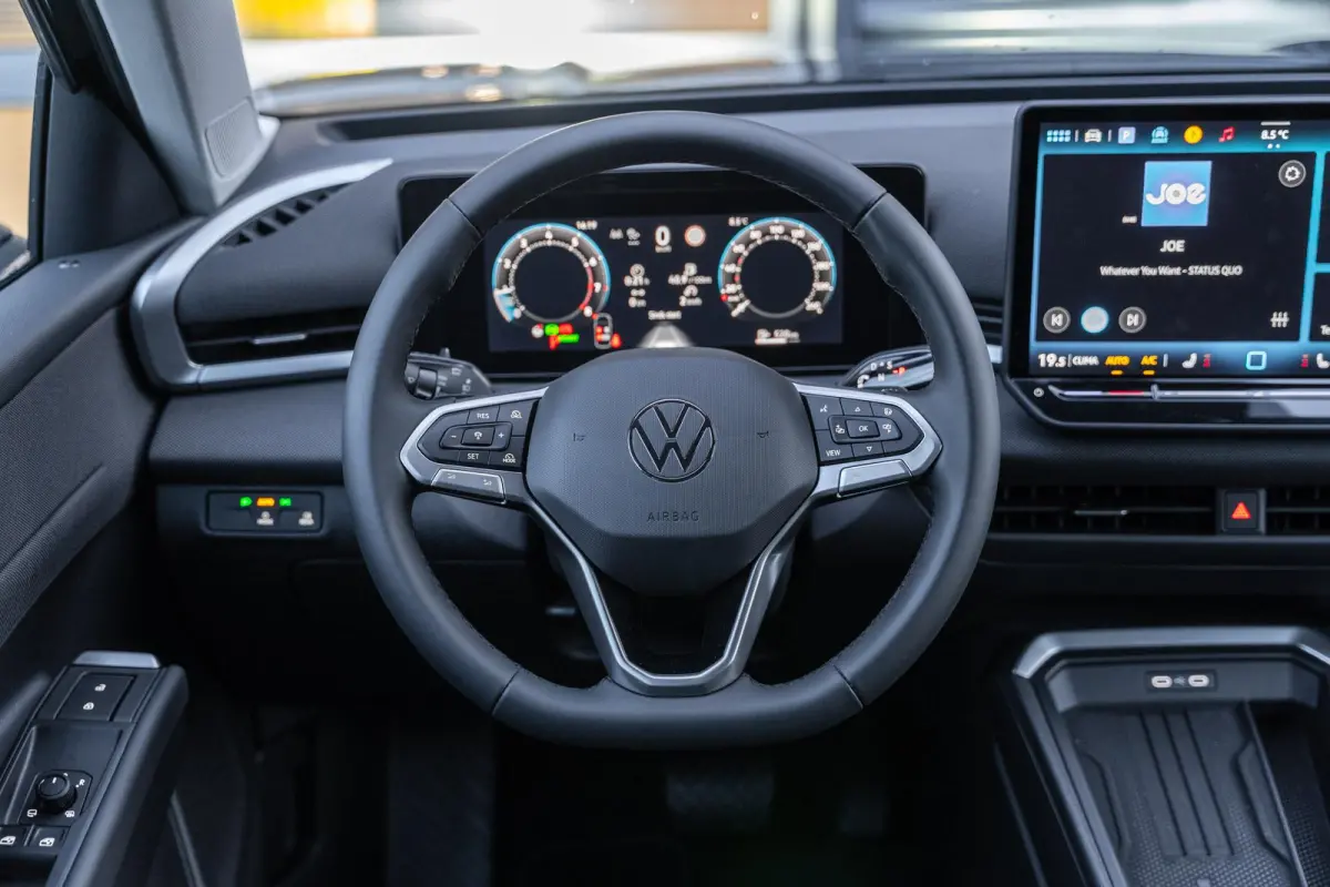 1.5 eTsi 115pk DSG Life First Edition | Apple Carplay Draadloos | Stoel- & Stuurverwarming | 18" Torino Velgen