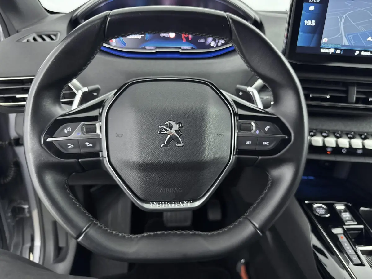 SUV 130pk Automaat Allure Pack Business | Draadloze telefoonlader | Navigatie | Dodehoekbewaking | Keyless Start | Apple Carplay/Android Auto