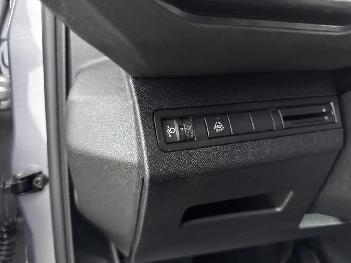 SUV 130pk Automaat Allure Pack Business | Draadloze telefoonlader | Navigatie | Dodehoekbewaking | Keyless Start | Apple Carplay/Android Auto
