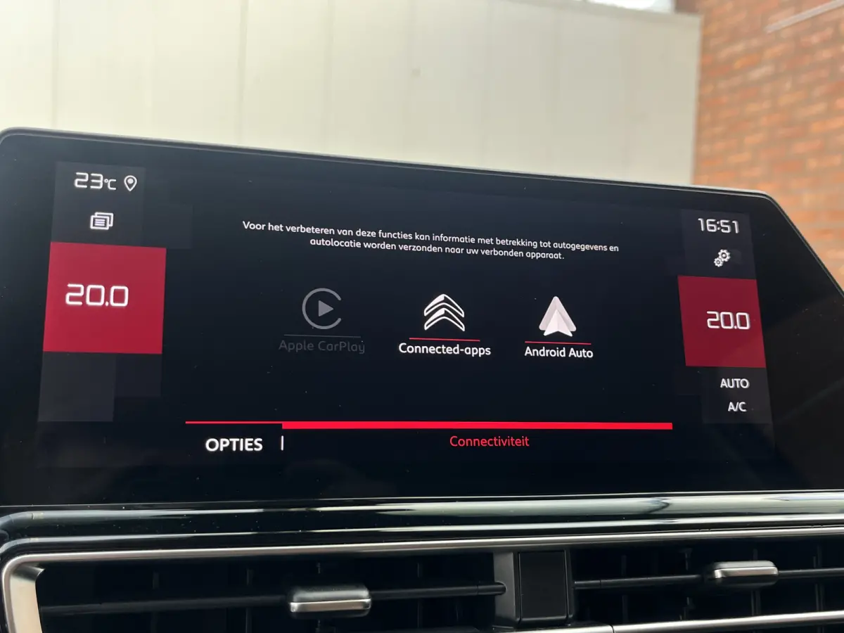 Hybrid 145 Max | Keyless | Adaptive Cruise Control | Carplay/Android Auto | Camera achter | Parkeersensoren voor + achter |