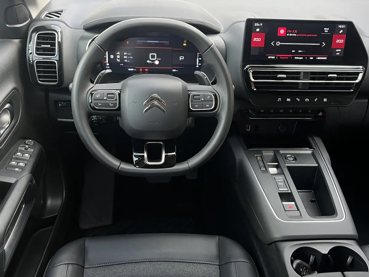Hybrid 145 Max | Keyless | Adaptive Cruise Control | Carplay/Android Auto | Camera achter | Parkeersensoren voor + achter |