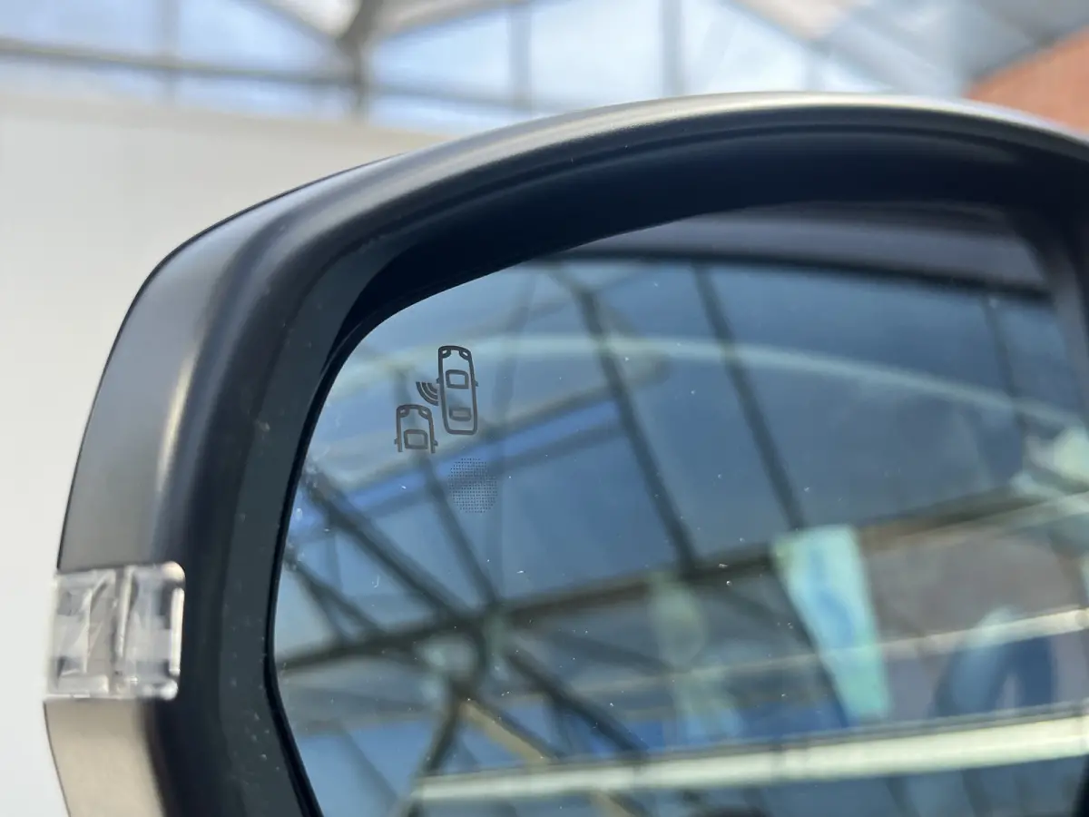 Hybrid 145 Max | Keyless | Adaptive Cruise Control | Carplay/Android Auto | Camera achter | Parkeersensoren voor + achter |